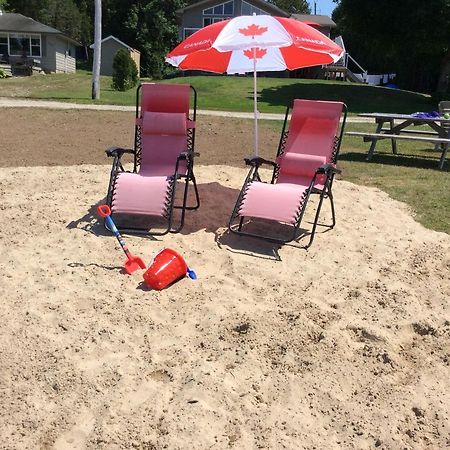 N' This On The Bay -Vacation Suite Wiarton Bagian luar foto