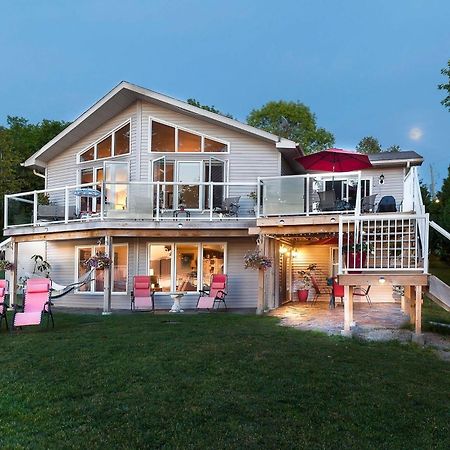 N' This On The Bay -Vacation Suite Wiarton Bagian luar foto
