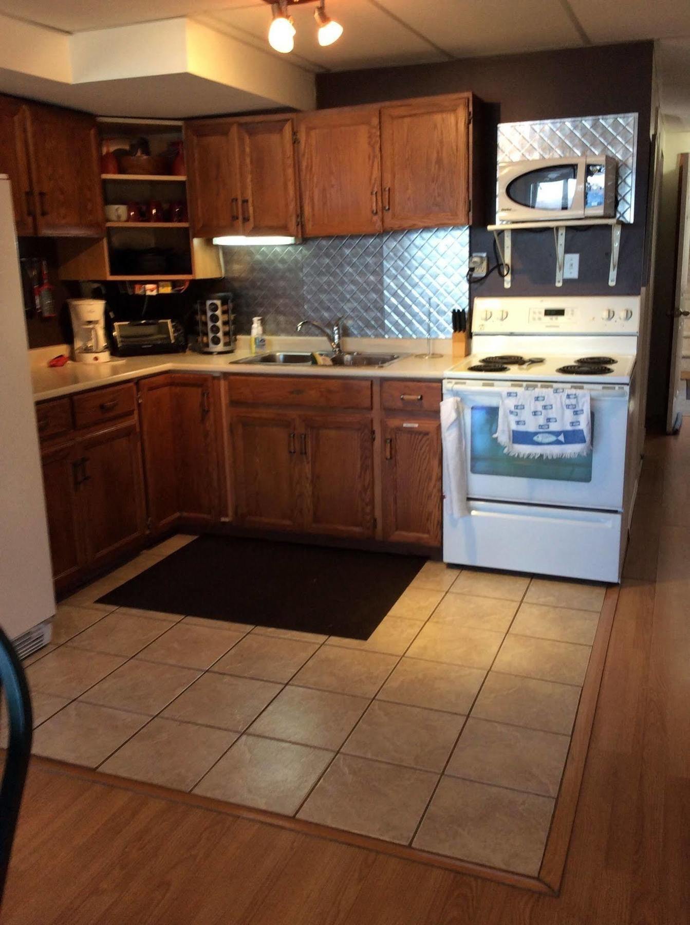 N' This On The Bay -Vacation Suite Wiarton Bagian luar foto